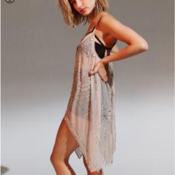 Kimchi Blue Sheet Top size L - Picture 3 of 8